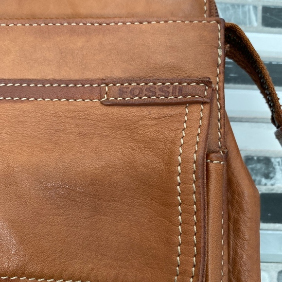 Genuine leather fossil crossbody - Picture 3 of 8